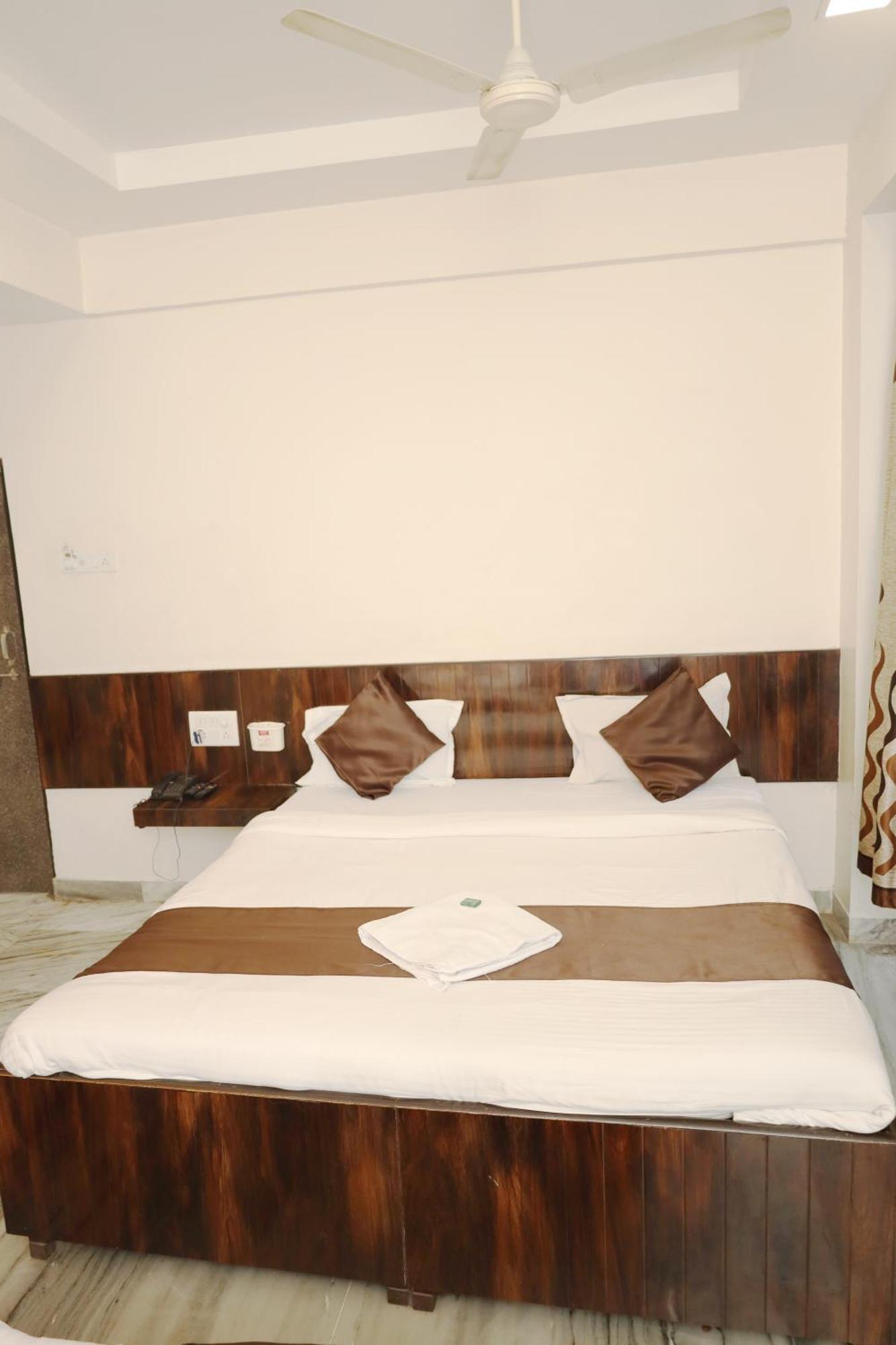 Hotel Sachidanand Shirdi Luaran gambar