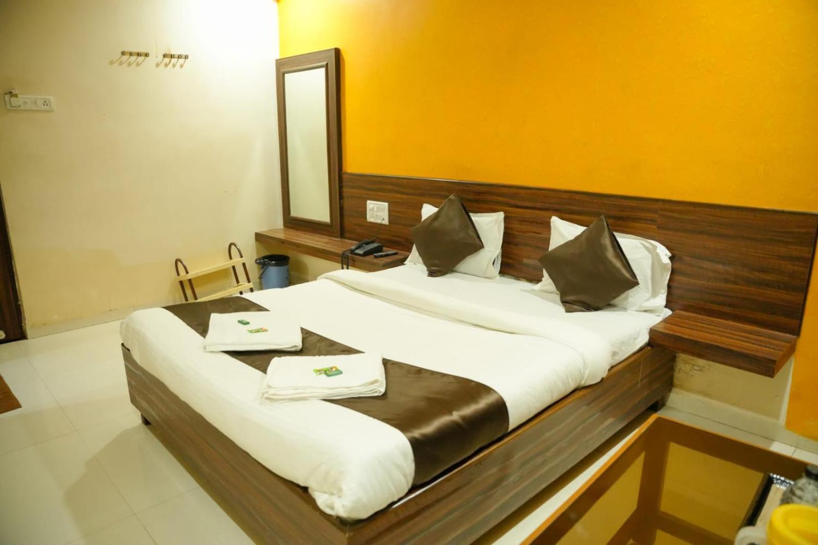 Hotel Sachidanand Shirdi Luaran gambar